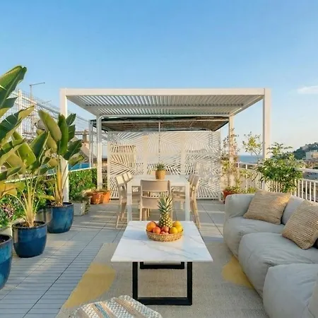Appartamento Rooftop With Sea View, Jacuzzi,parking,ac *