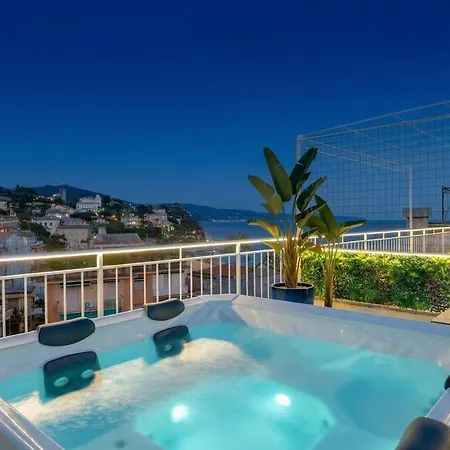 Rooftop With Sea View, Jacuzzi,parking,ac